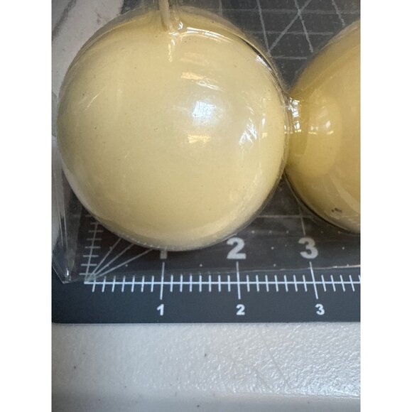 Round Shaped Ball Wax Candles 3 Inch Ivory Molca Set Of 4 Decor Party New Old St - Picture 4 of 7